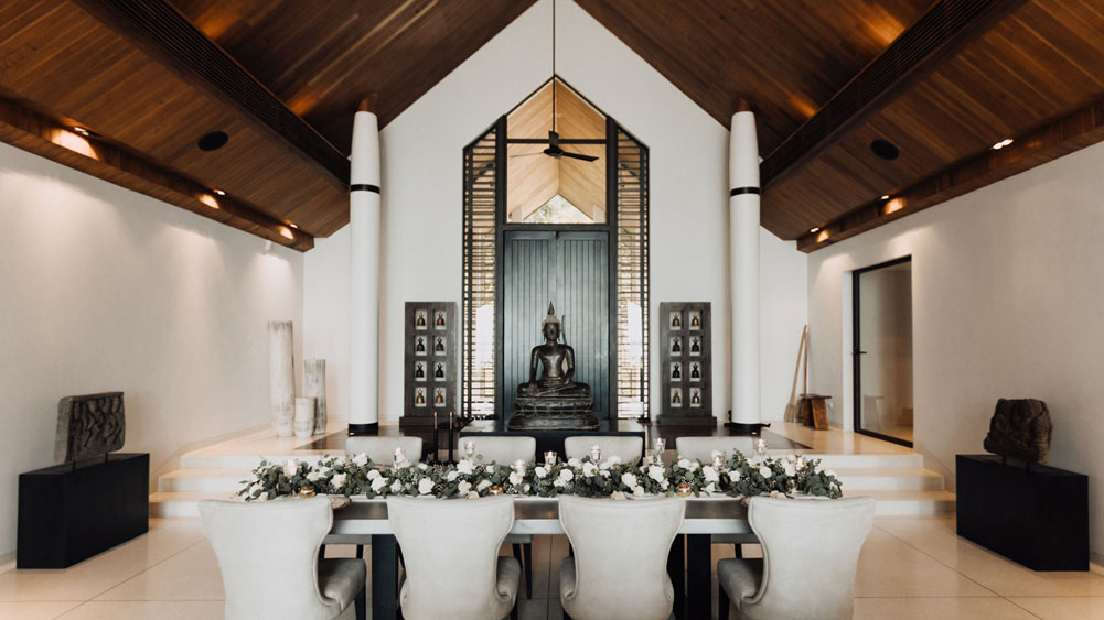 Naam Sawan - Inviting dining area